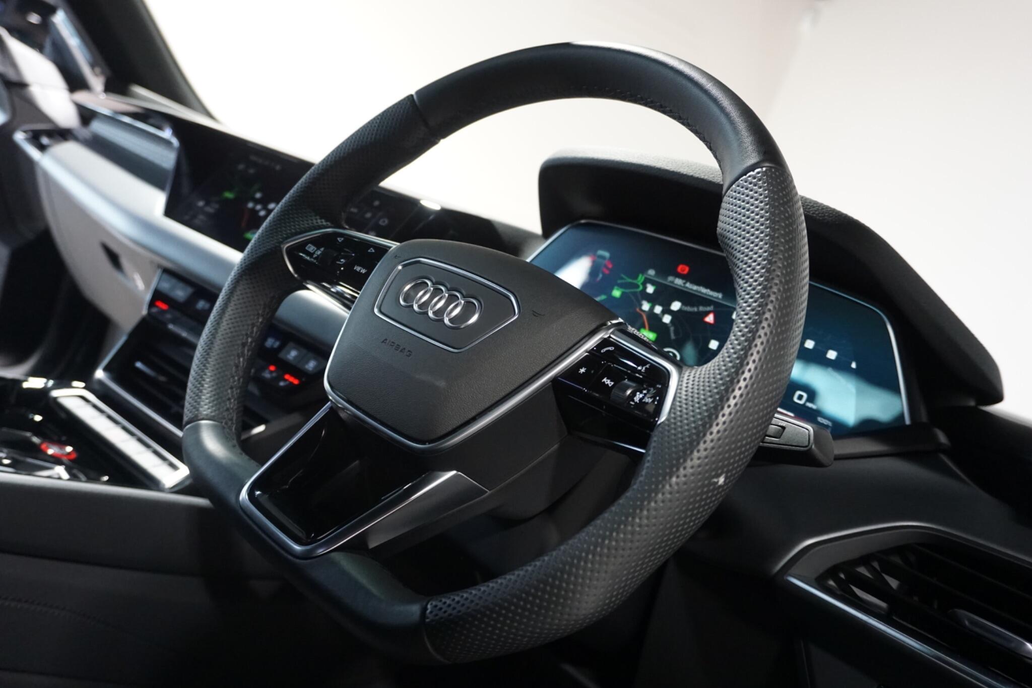 Audi e-tron GT 93.4kWh Saloon 4dr Electric Auto quattro (476 ps)